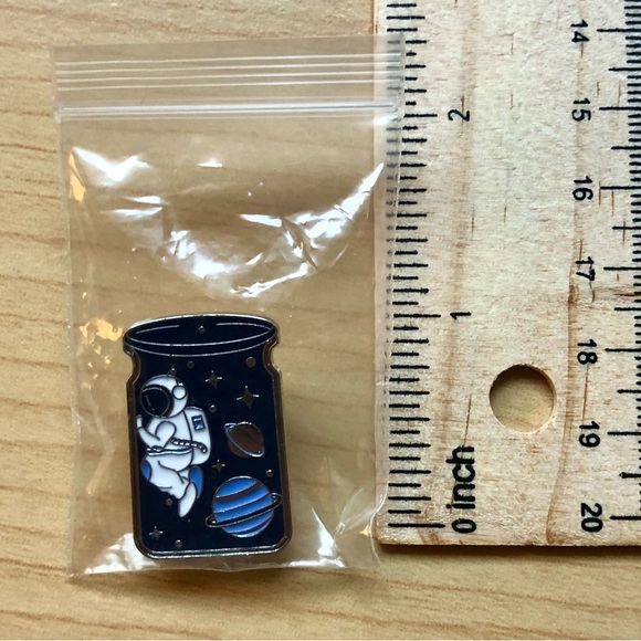 NWT Astronaut in a Jar Enamel Pin - Picture 3 of 4